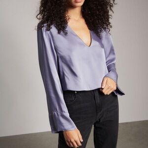 NEW ✨ Dynamite V-Neck Crop Blouse